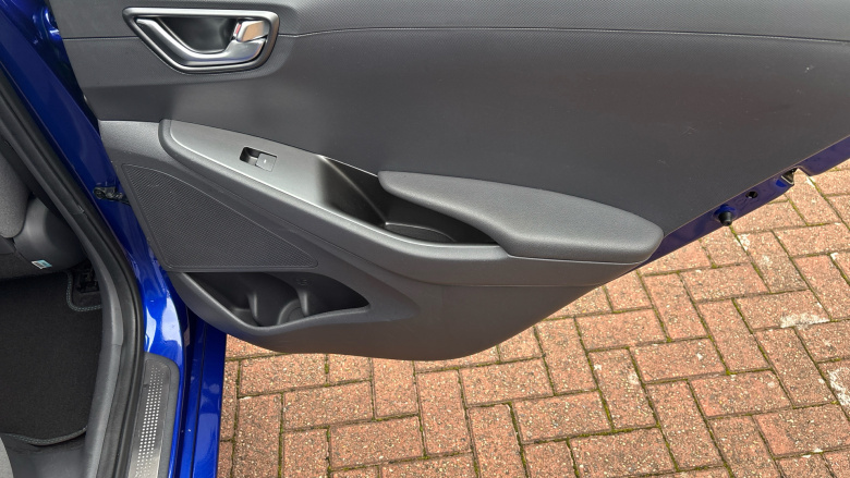 Hyundai IONIQ 1.6 GDi Hybrid Premium 5dr DCT Hybrid Hatchback